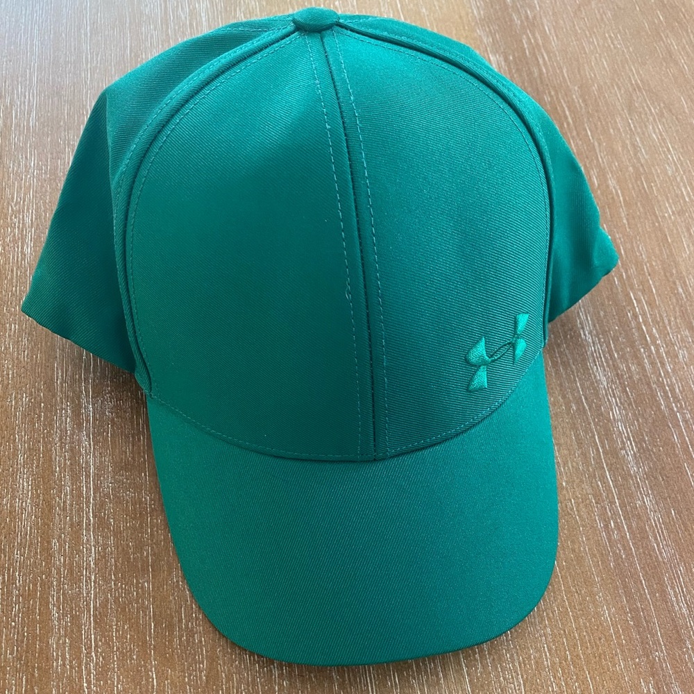 NWOT Women’s green Under Armour hat - OSFA
